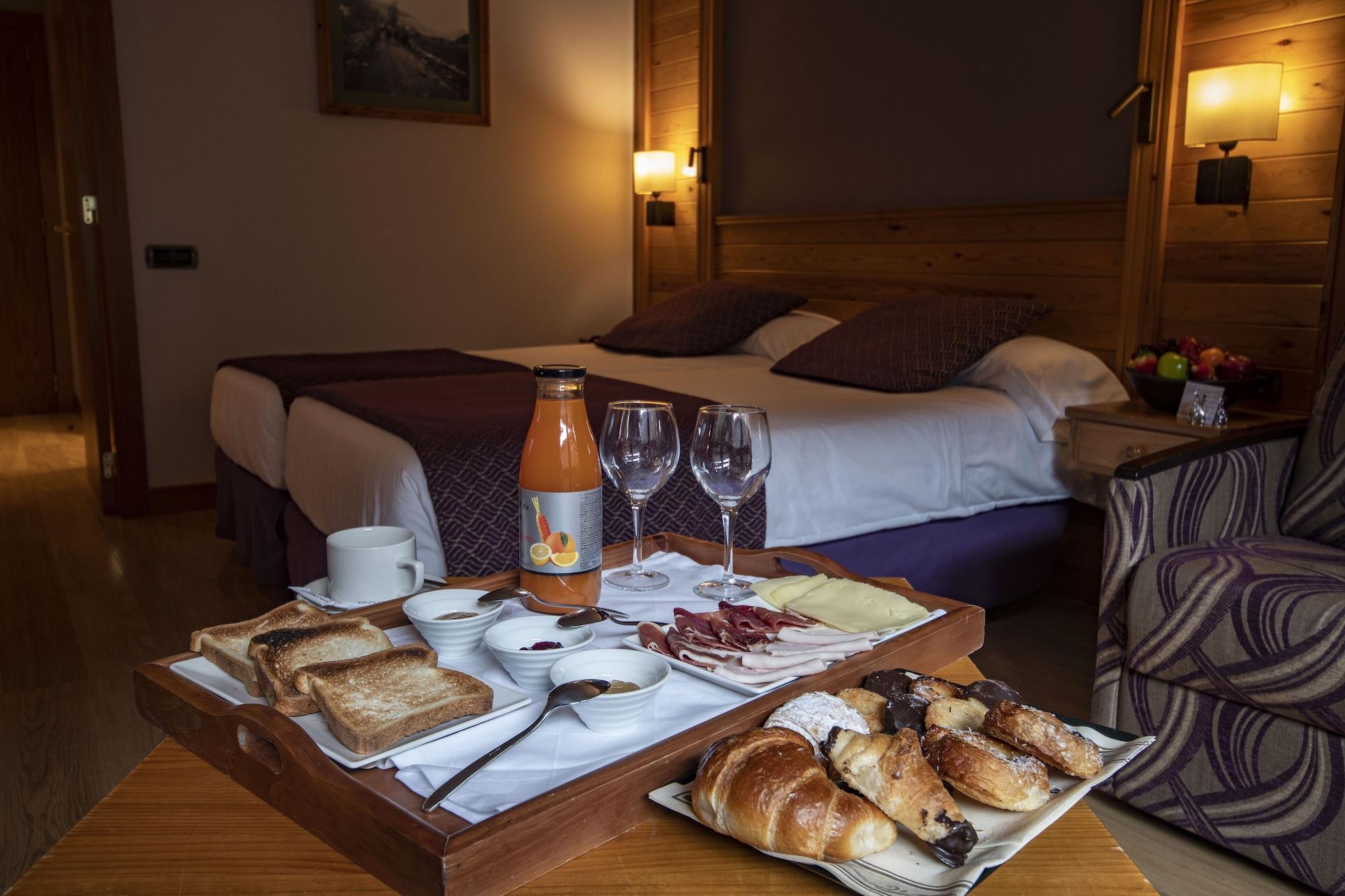 Hotel Nordic Ел Тартер Екстериор снимка