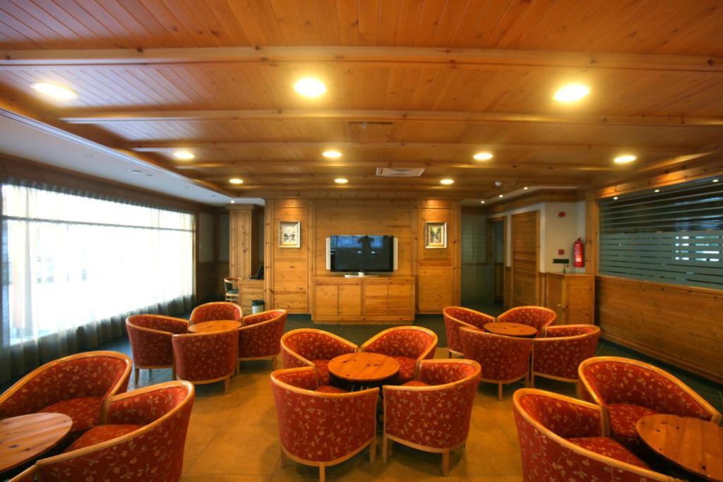 Hotel Nordic Ел Тартер Екстериор снимка